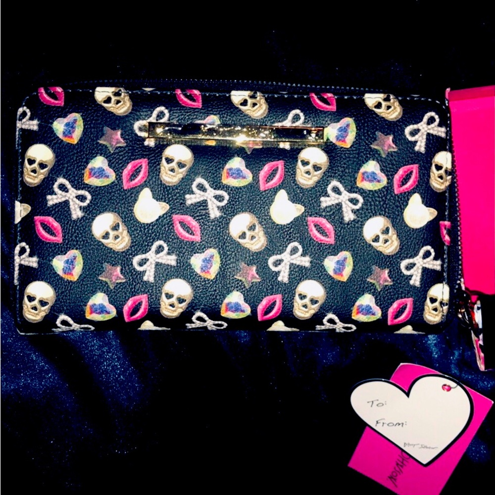New Betsey Johnson Wallet & Matching Earrings